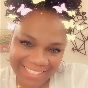 Meet your Posher, Corinthia